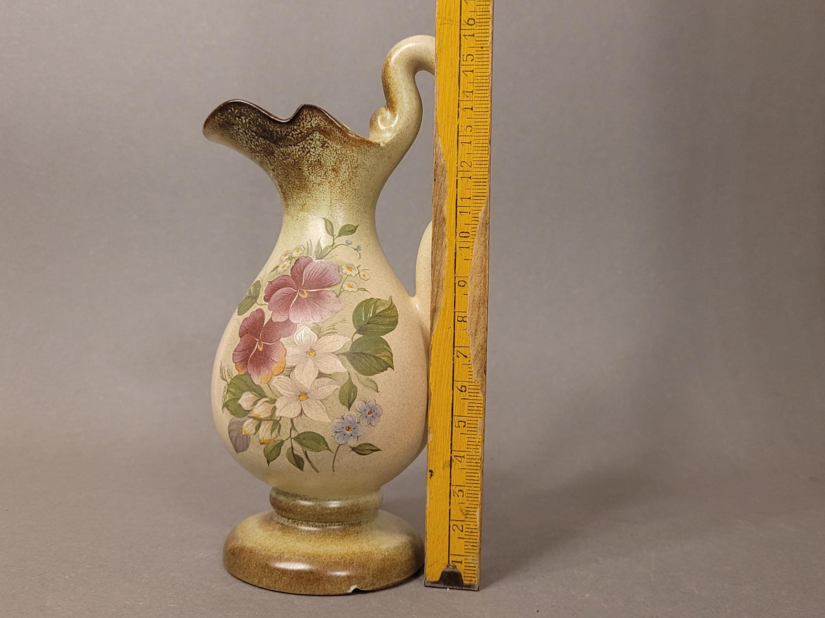 Rückansicht der Vintage-Krugvase