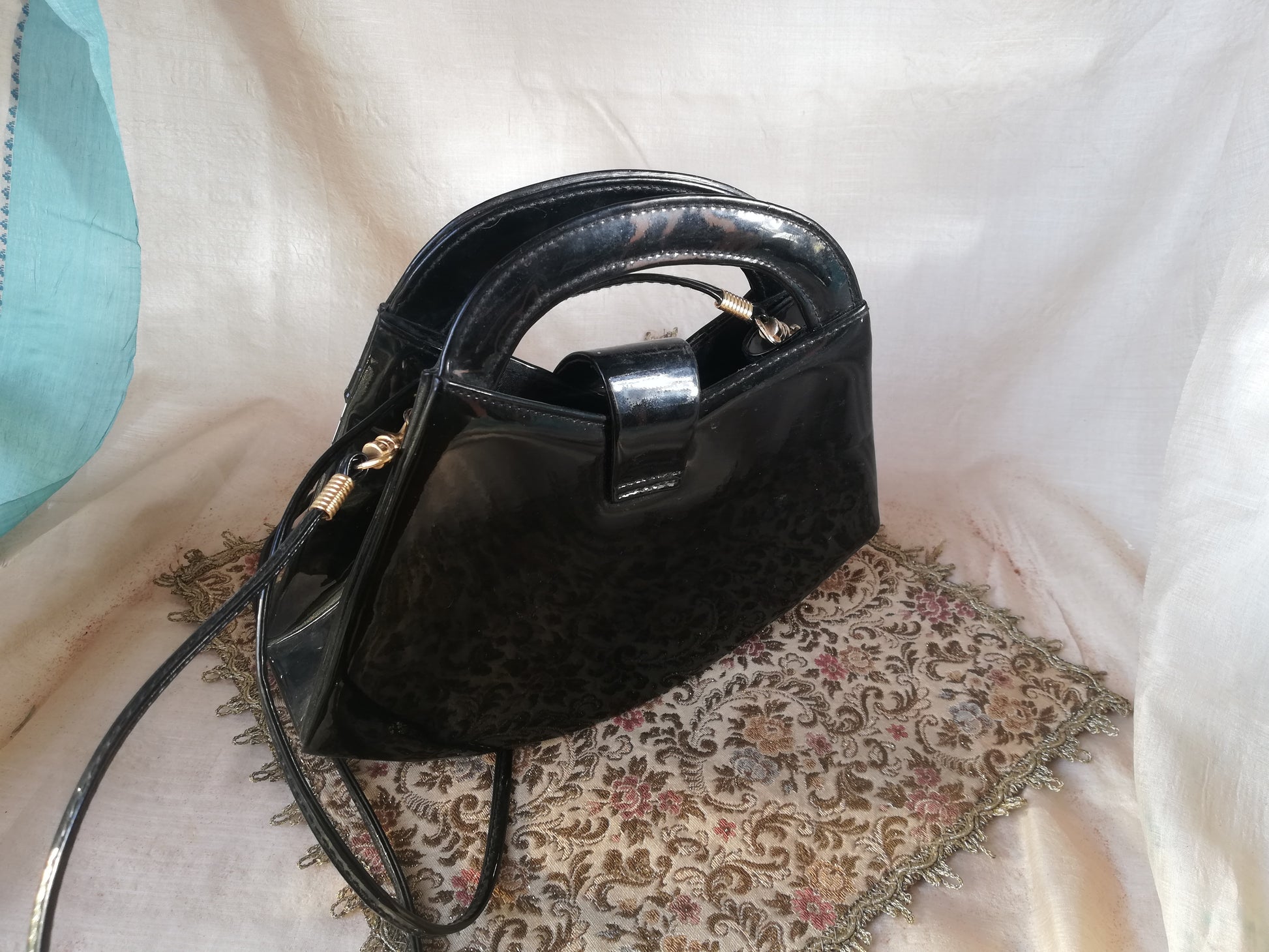 Retro Lackhandtasche Rockabilly Stil, Rückseite schwarze Farbe