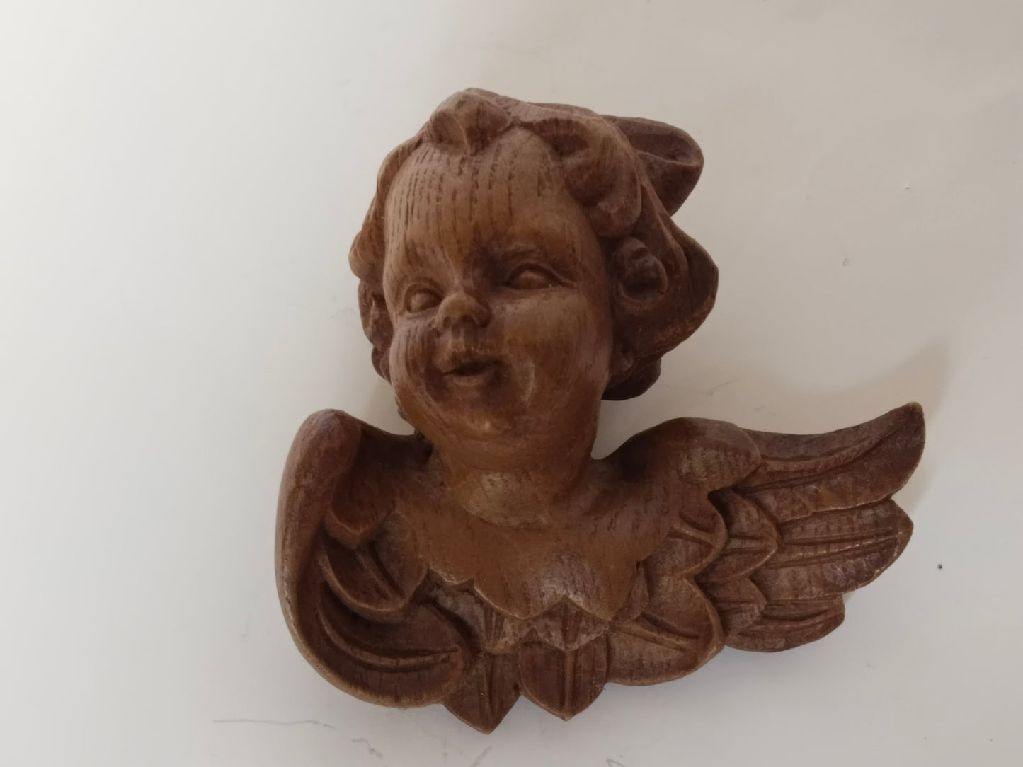 Engelskopf-Wandplakette aus Holz, Barock-Stil – Dekorative Putte mit Flügeln