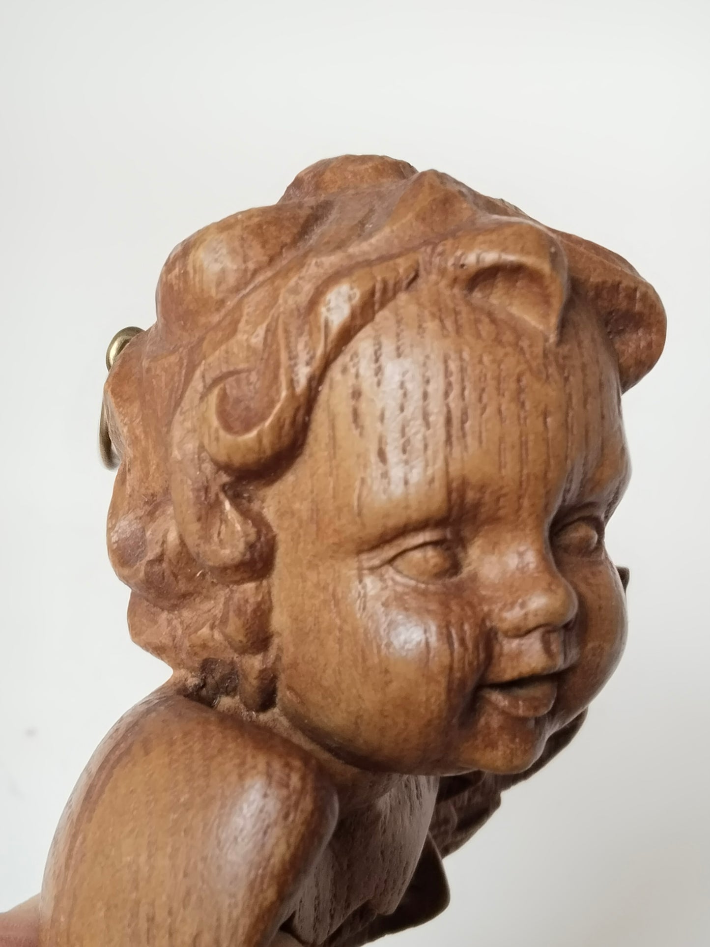 Engelskopf-Wandplakette aus Holz, Barock-Stil – Dekorative Putte mit Flügeln
