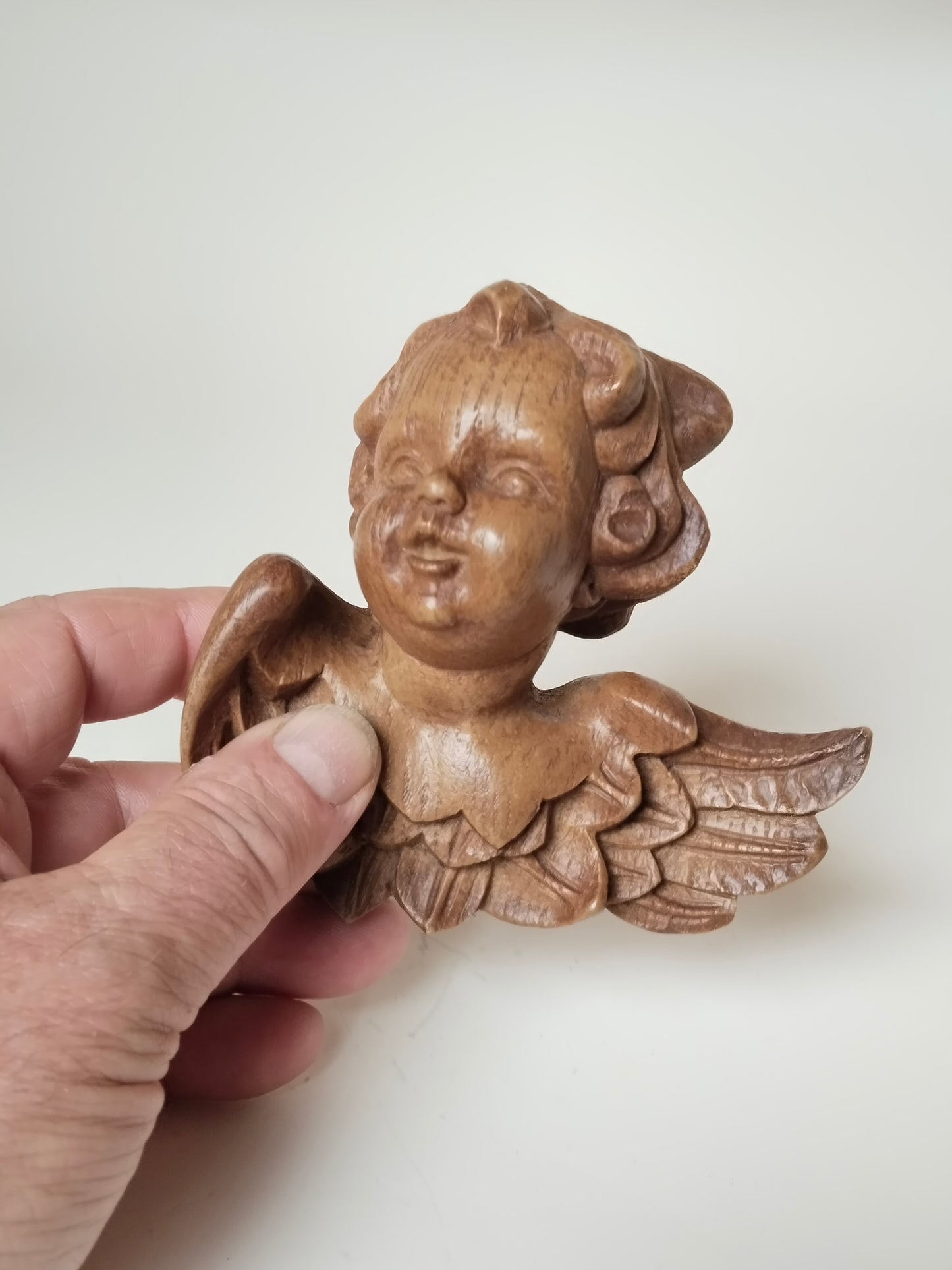 Engelskopf-Wandplakette aus Holz, Barock-Stil – Dekorative Putte mit Flügeln
