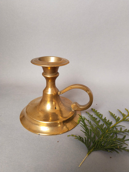 Vintage Messing Kammerleuchter mit Ringriff, Gesamtansicht,          österreichisch ca. 1900, Höhe 11 cm
