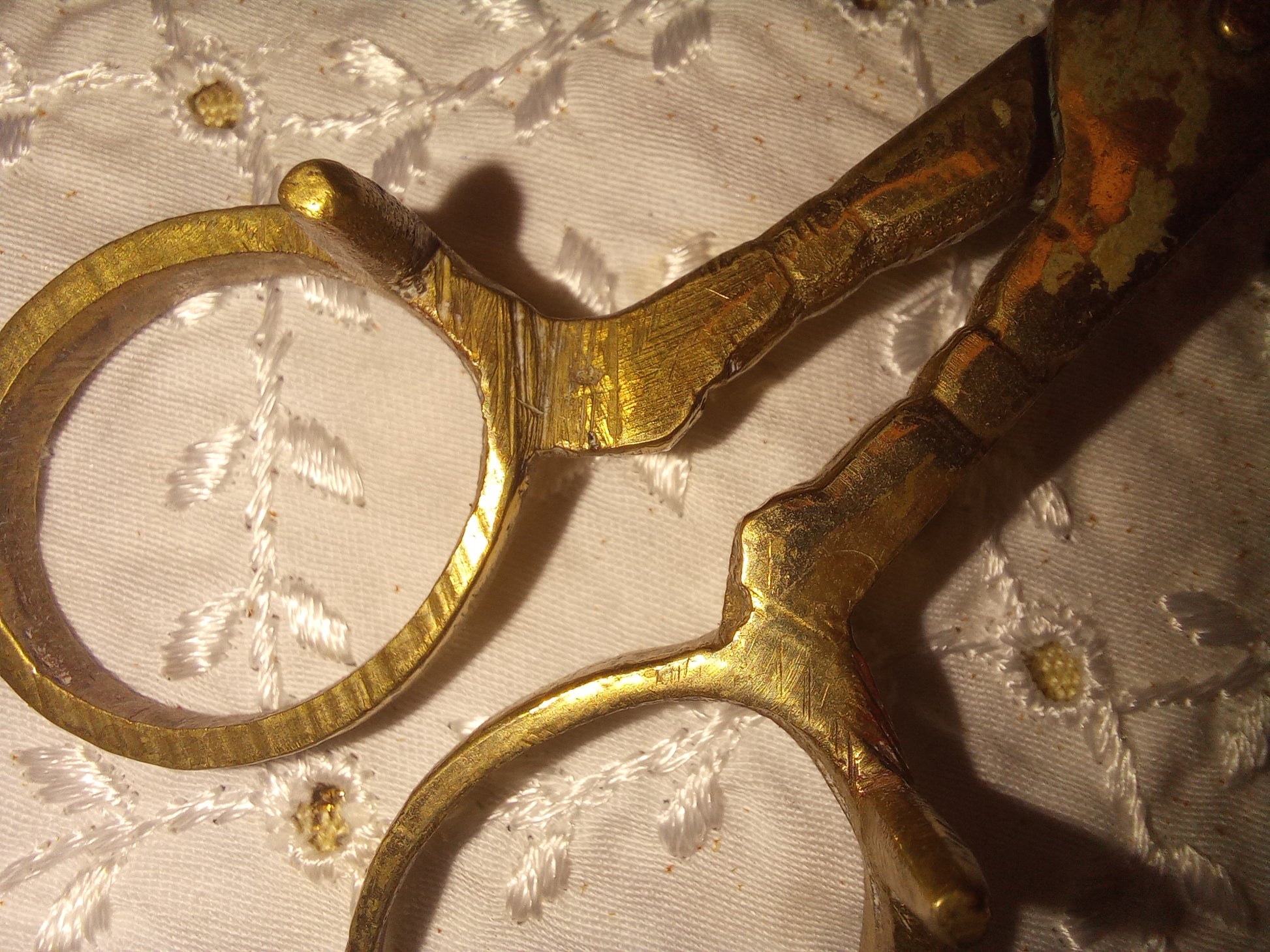 Vintage Kerzenschere, Nahaufnahme Griff