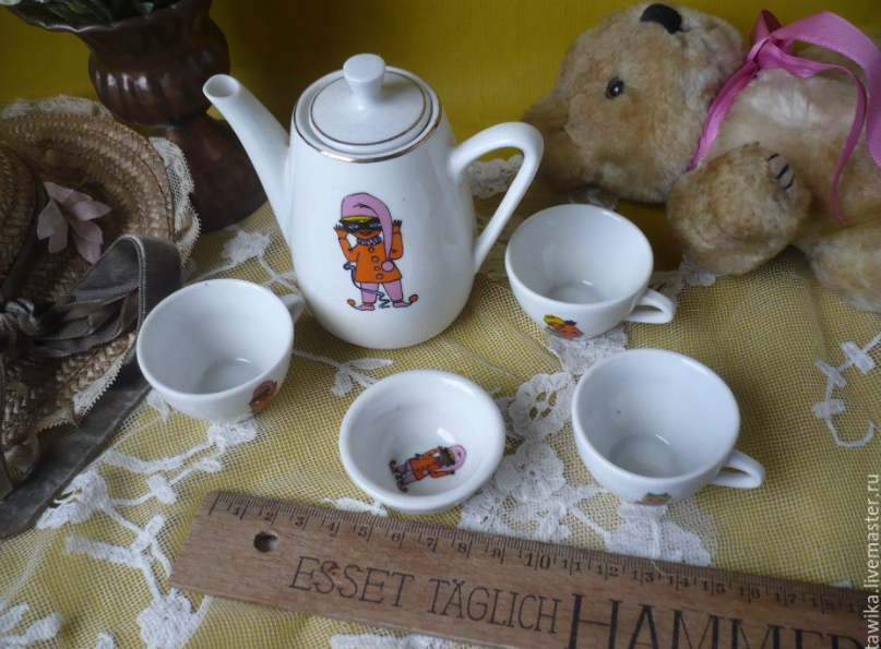Mini Teekanne mit Tassen Puppen