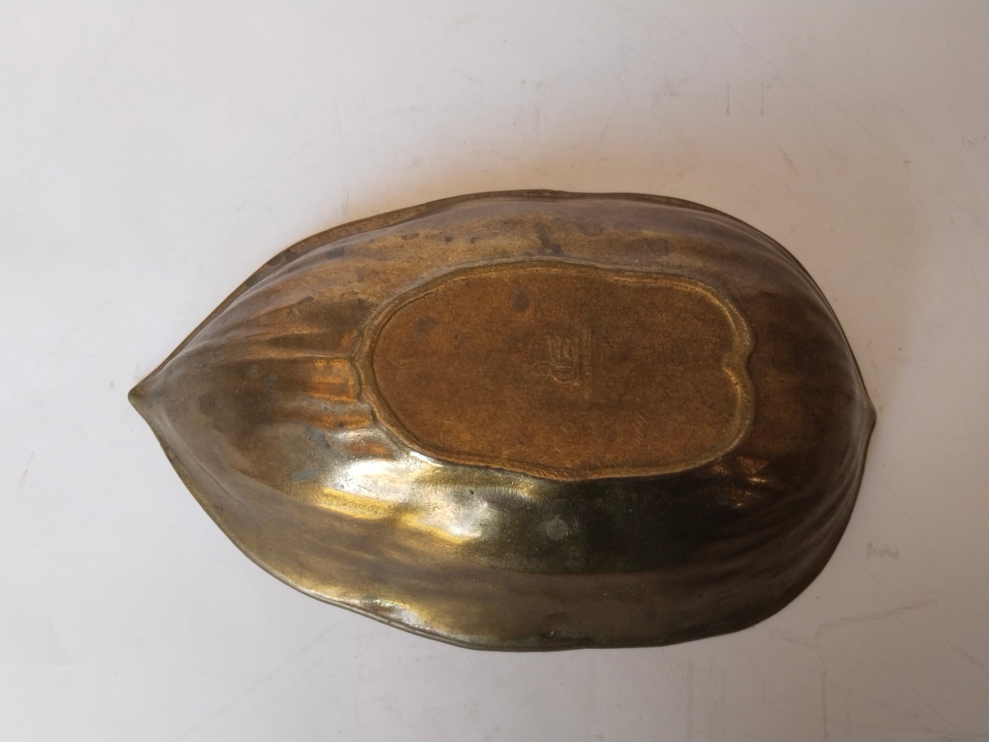 Ablageschale aus Messing schräg, Vintage Art-Déco-Deko aus Österreich
