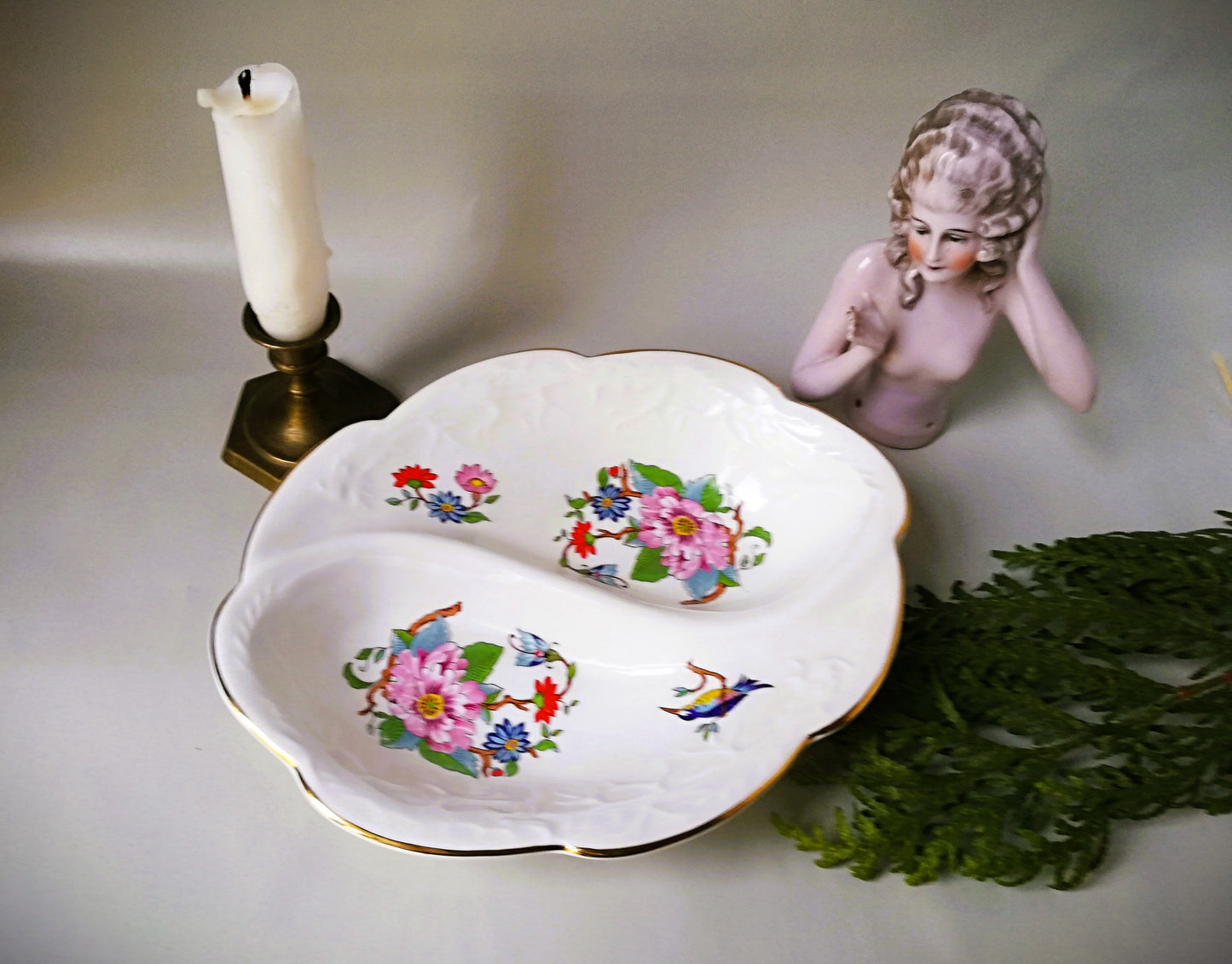 Geteilte Kabarett Schale aus englischem Bone China Porzellan mit Goldrand