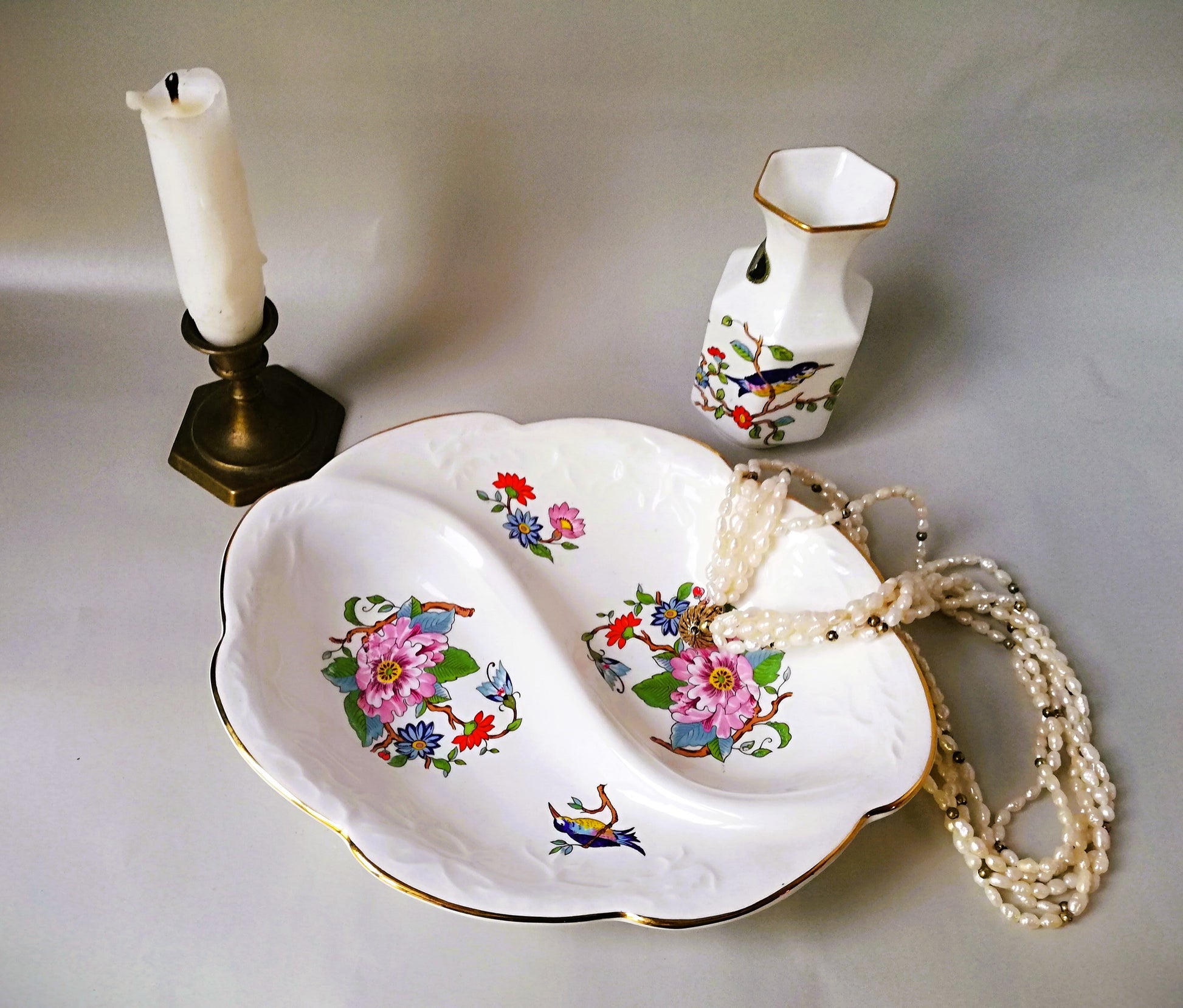 Aynsley England fine bone china bowl Pembroke bird and floral pattern