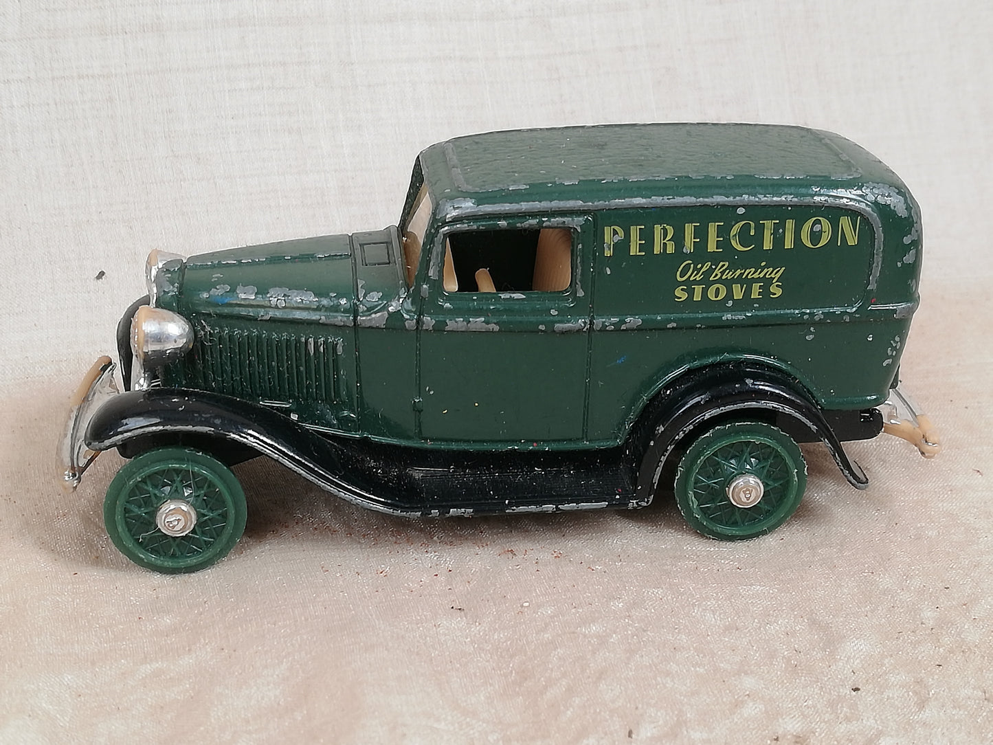 Vintage Spielzeugauto Ford 1932 Ertl