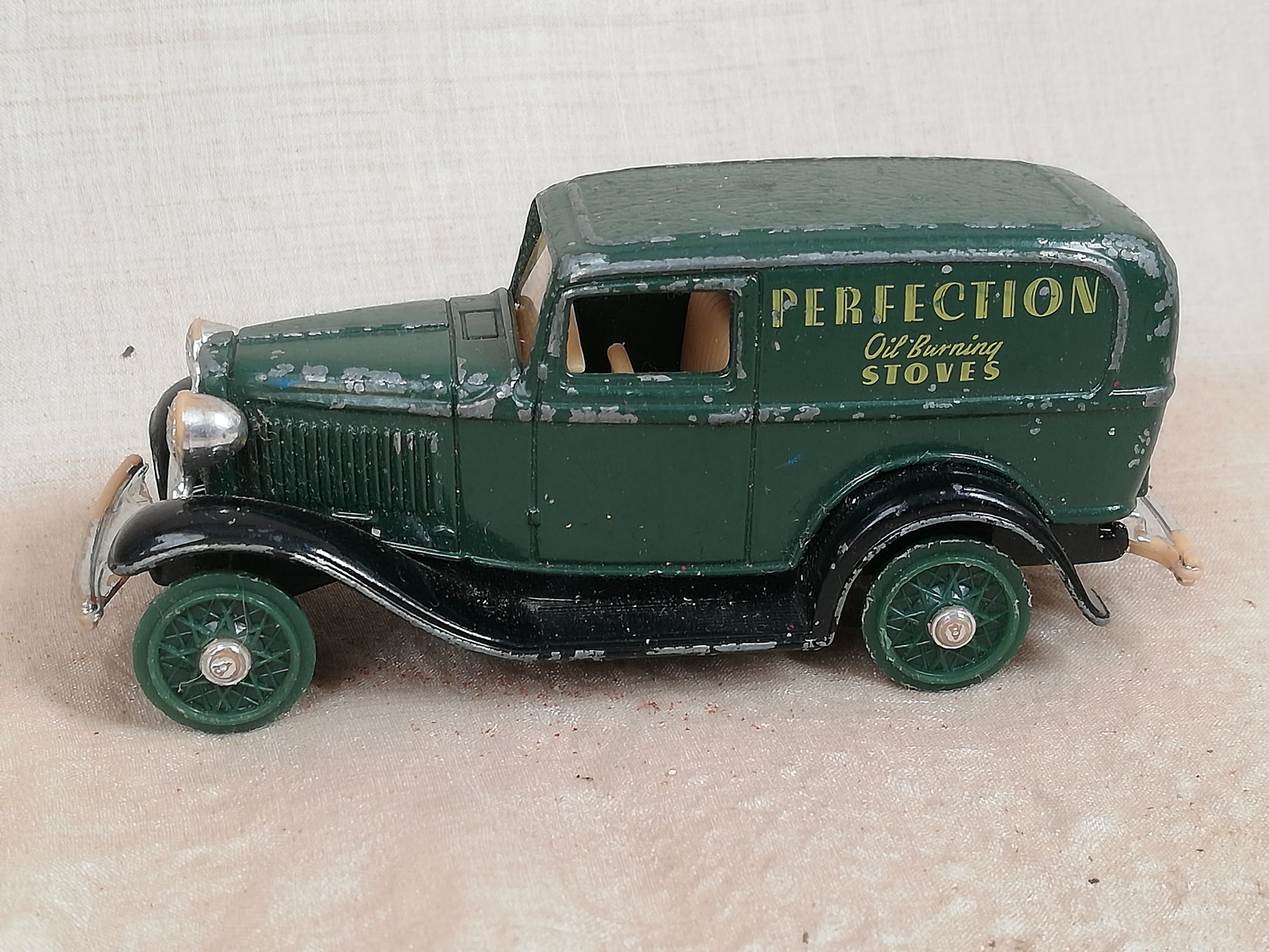 Vintage Spielzeugauto Ford 1932 Ertl
