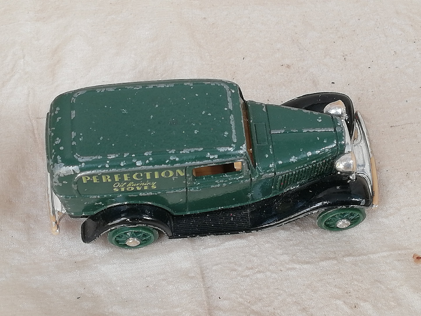 Vintage Lieferwagen Spielzeug Metall. Ansicht von oben.