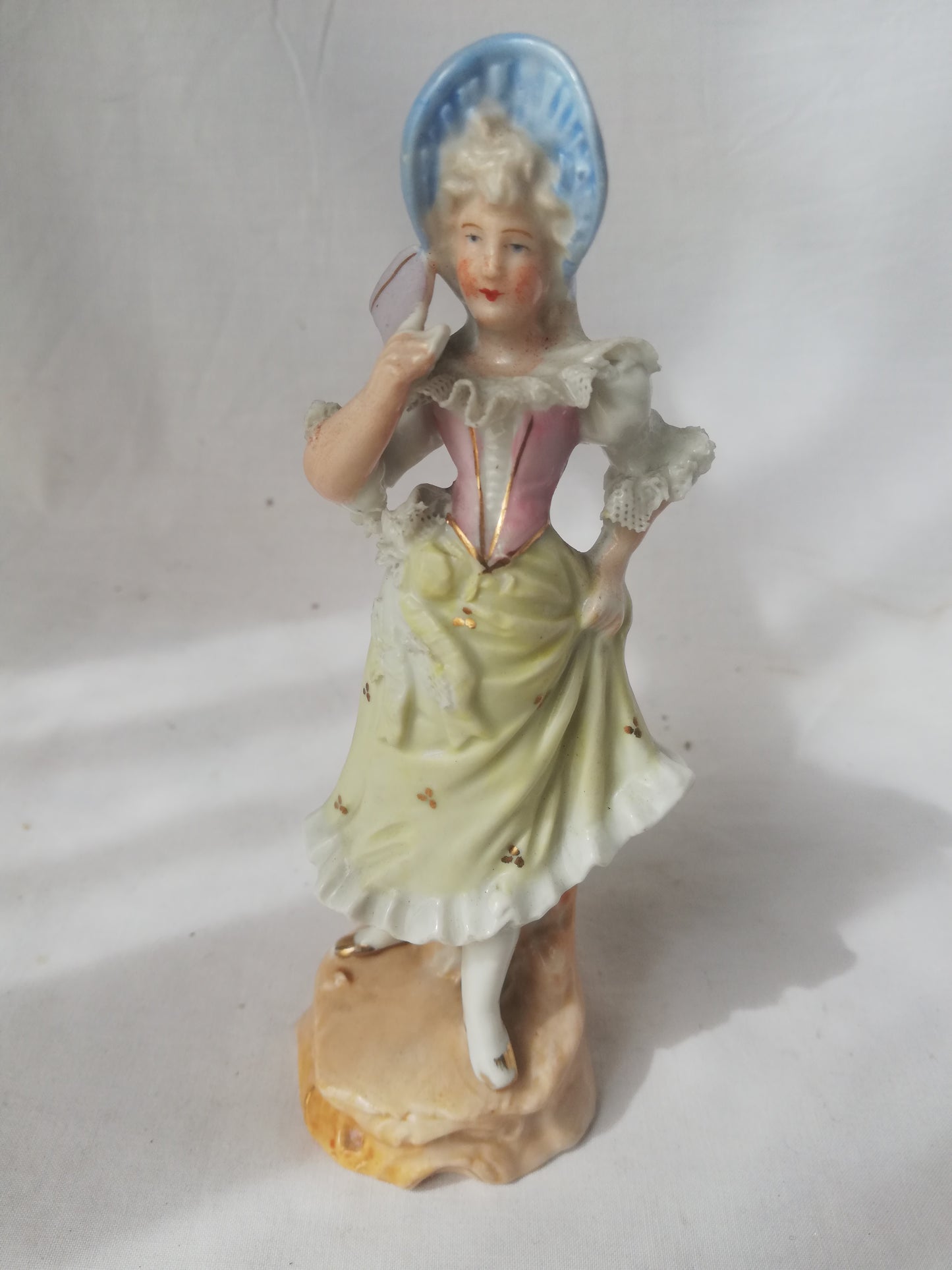 Biedermeier-Porzellanfigur Mädchen mit Fächer