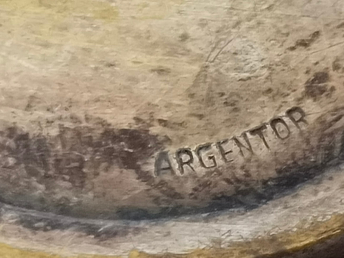Punze ARGENTOR auf der Rückseite des versilberten Tortenhebers
