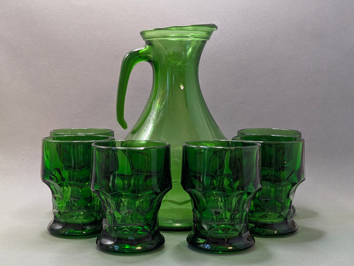 Grünes Vintage-Trinkservice aus Italien, Karaffe mit 6 Gläsern, Wabenrelief