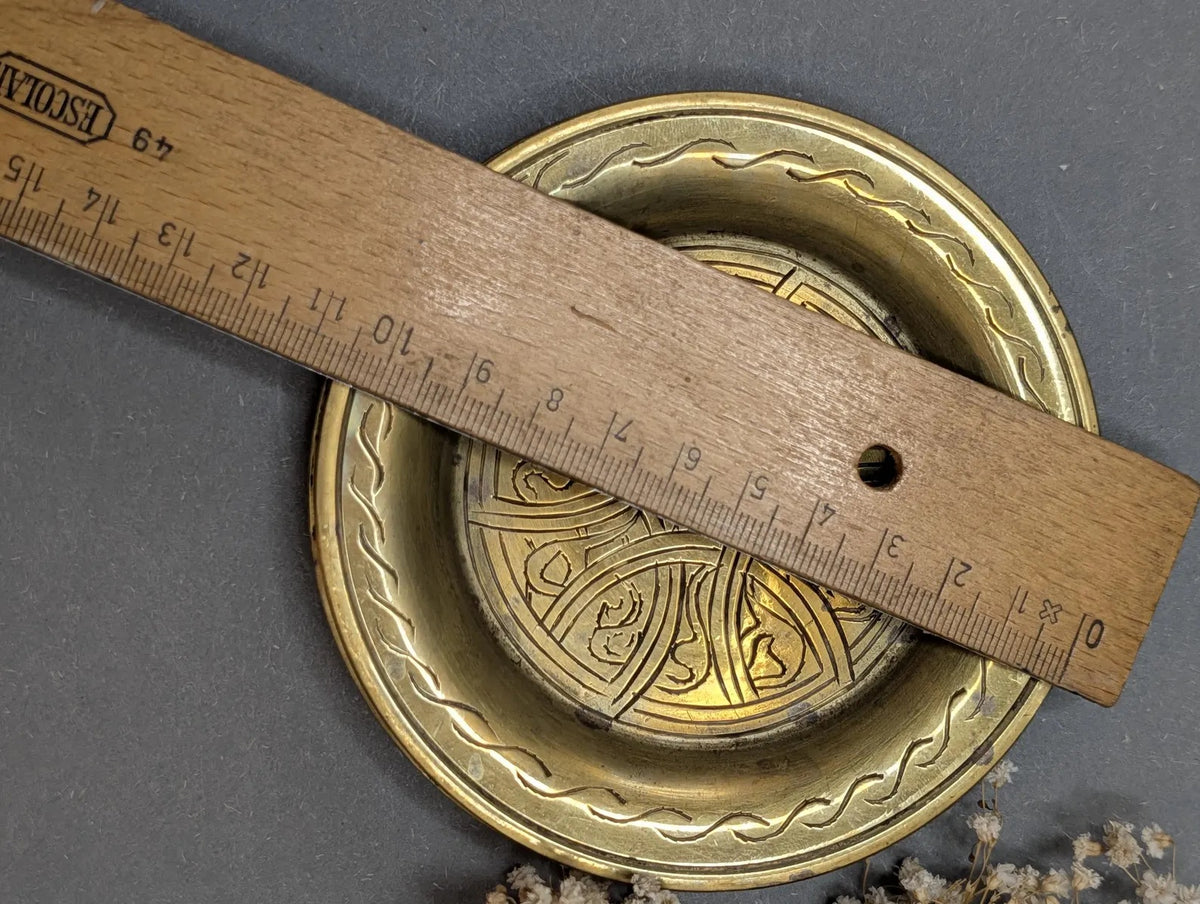 Sous-verres en laiton, lot de 6 – ornements gravés à la main, motif tressé oriental, vintage