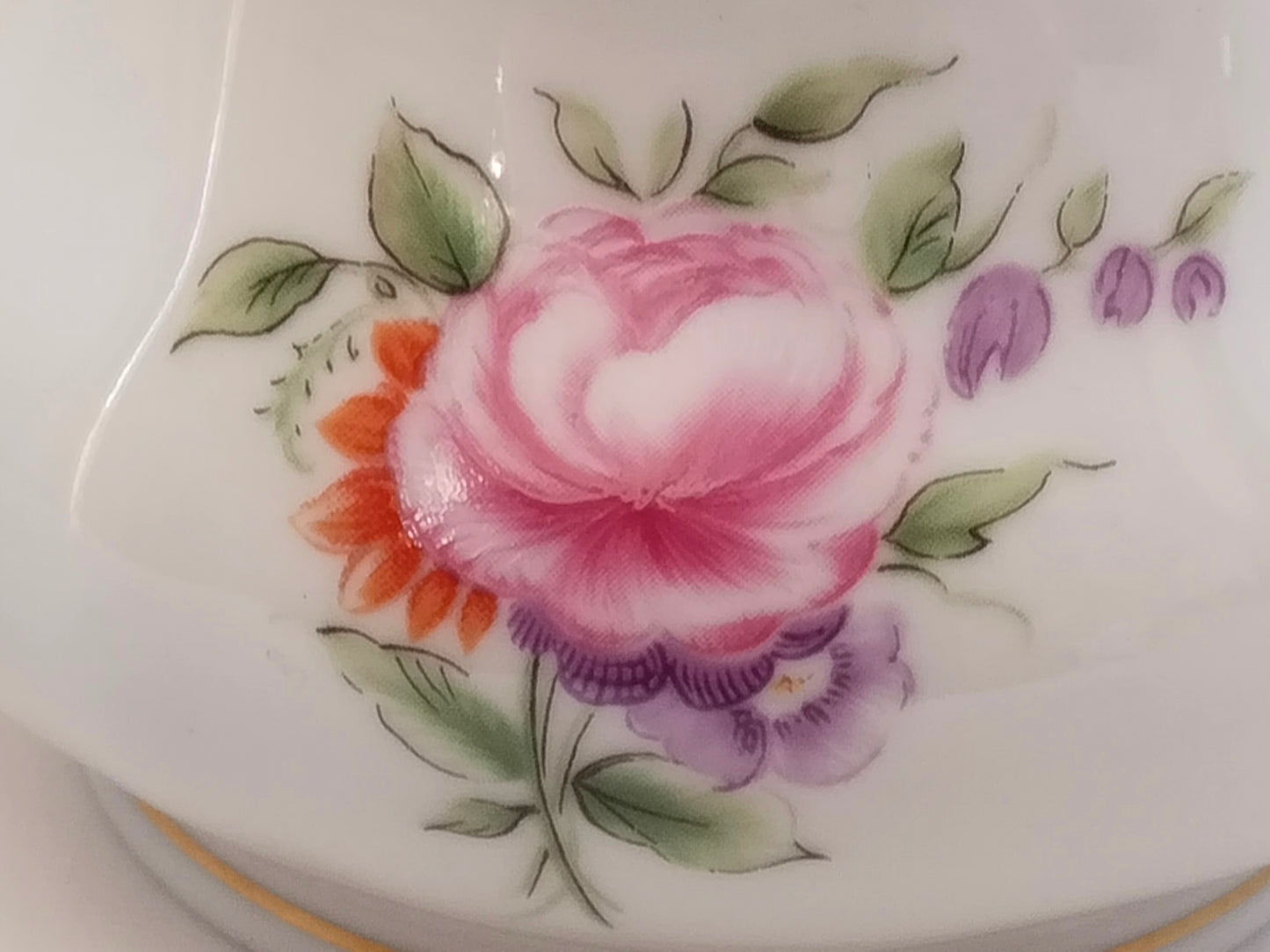 Vintage Porzellan-Zuckerdose „Burg-Lindau“ – Klassisches Dekor mit Goldrand – ca. 1960er Jahre