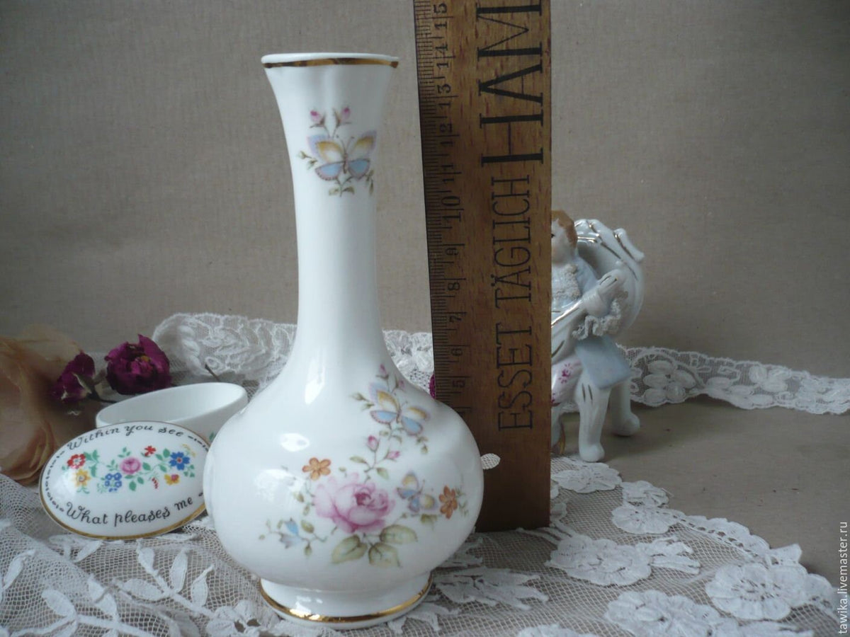 Bodenmarke der englischen Bone-China-Vase