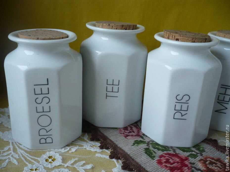Öl- und Essigflasche