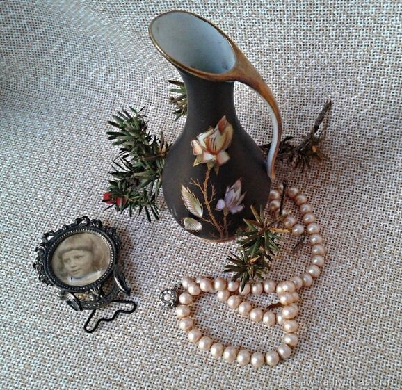 Henkelvase von schräg oben
