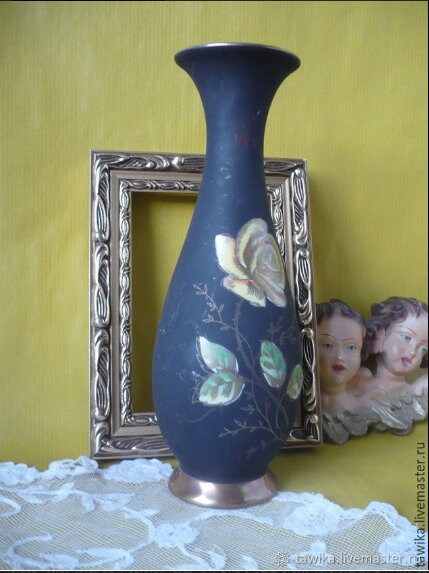 Zarte Vergoldung an der Vase