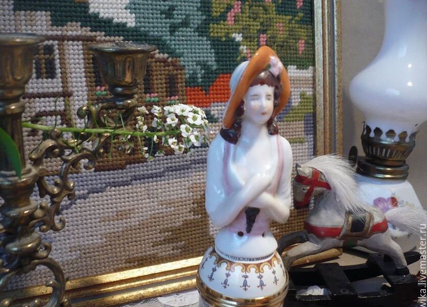 Gesicht der Halbpuppe im Detail