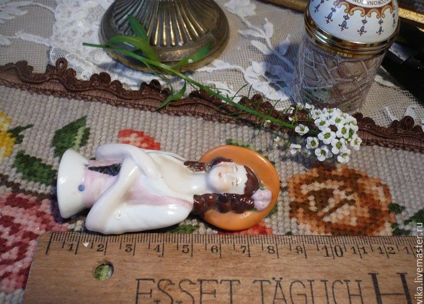 Rosa Mieder der Halbpuppe