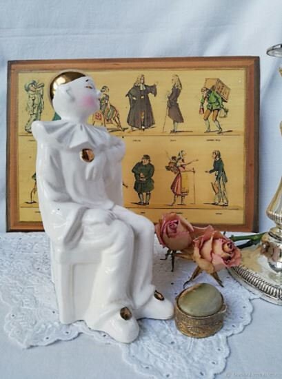 Pierrot von der Seite, Höhe 18 cm