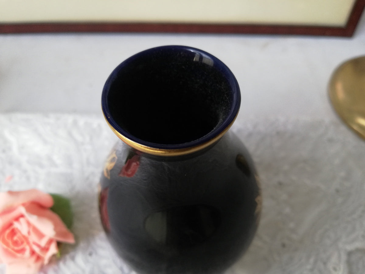 Porcelain vase from Hungary, vintage