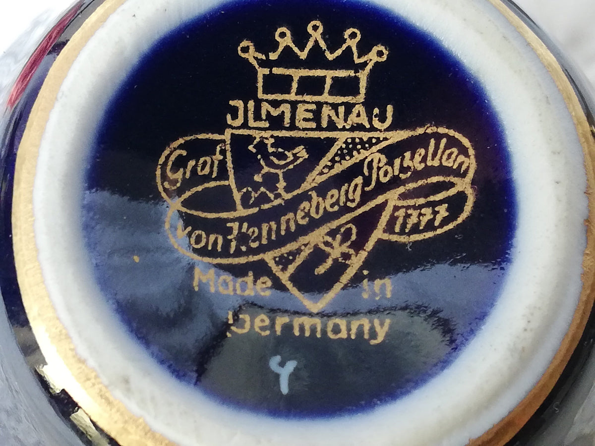 Kleine Ilmenau-Vase als Vitrinenstück