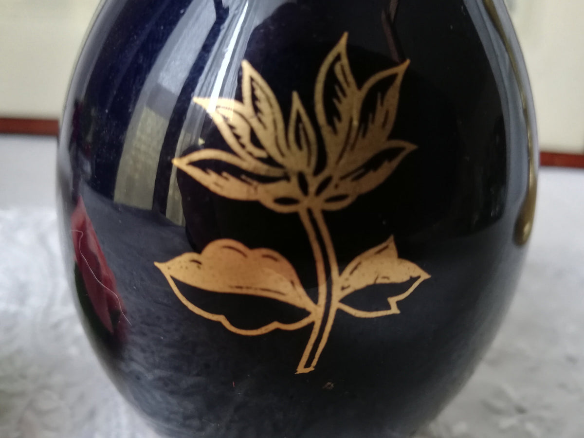 Porcelain vase from Hungary, vintage
