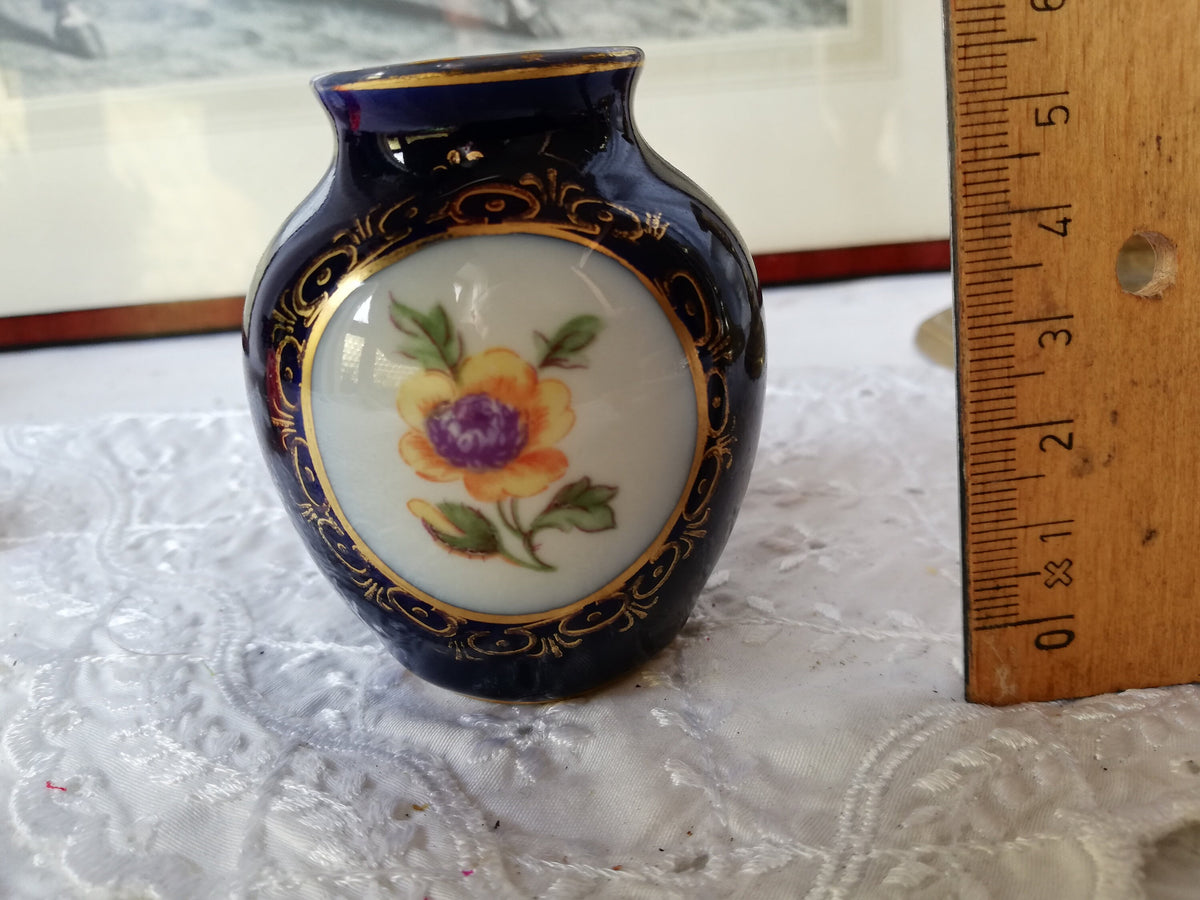 Größenvergleich der 5,5 cm breiten Vase