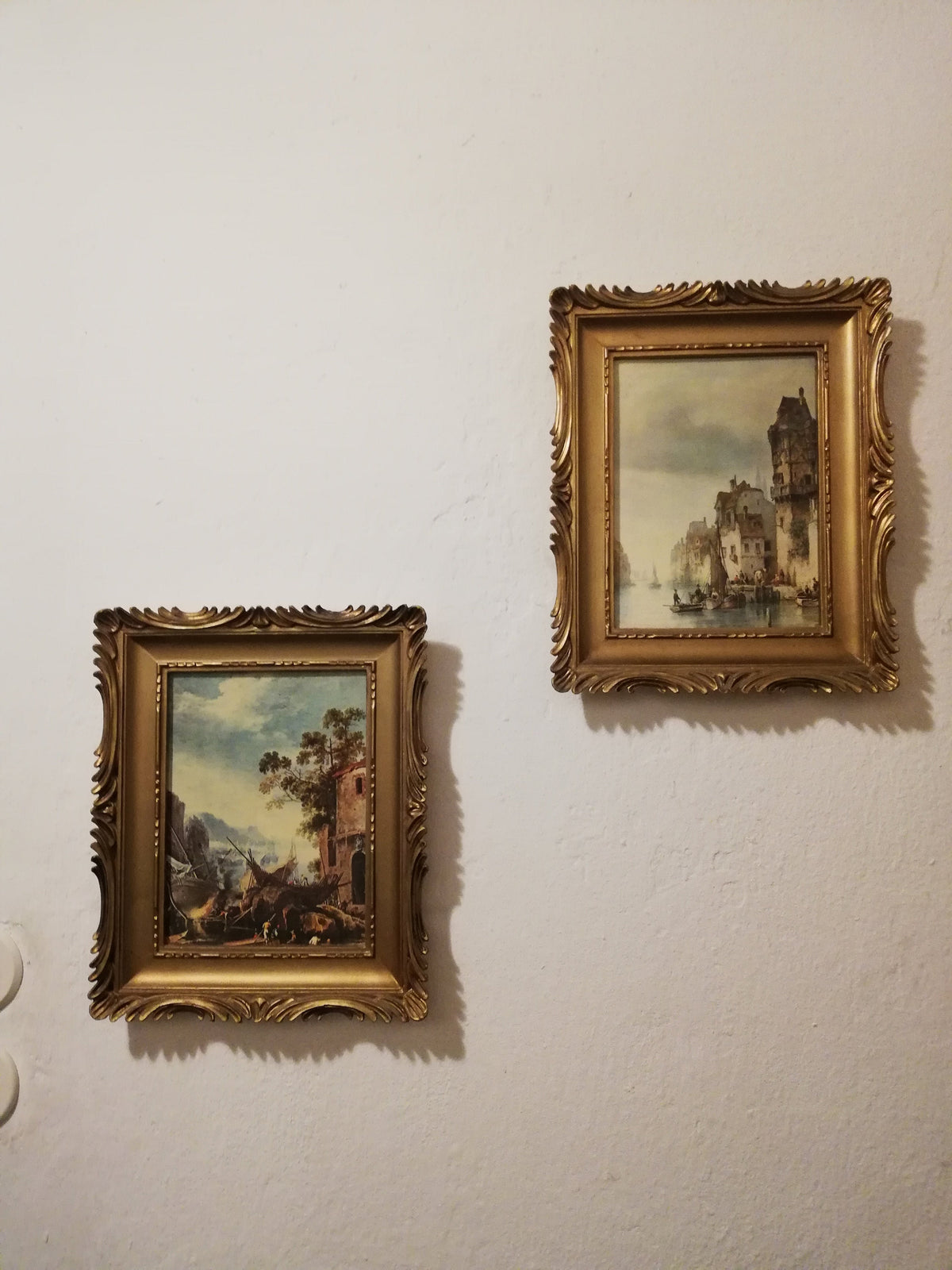 Painting printed on wood. Fishermen at the exit. Scene from the Mediterranean. Vintage