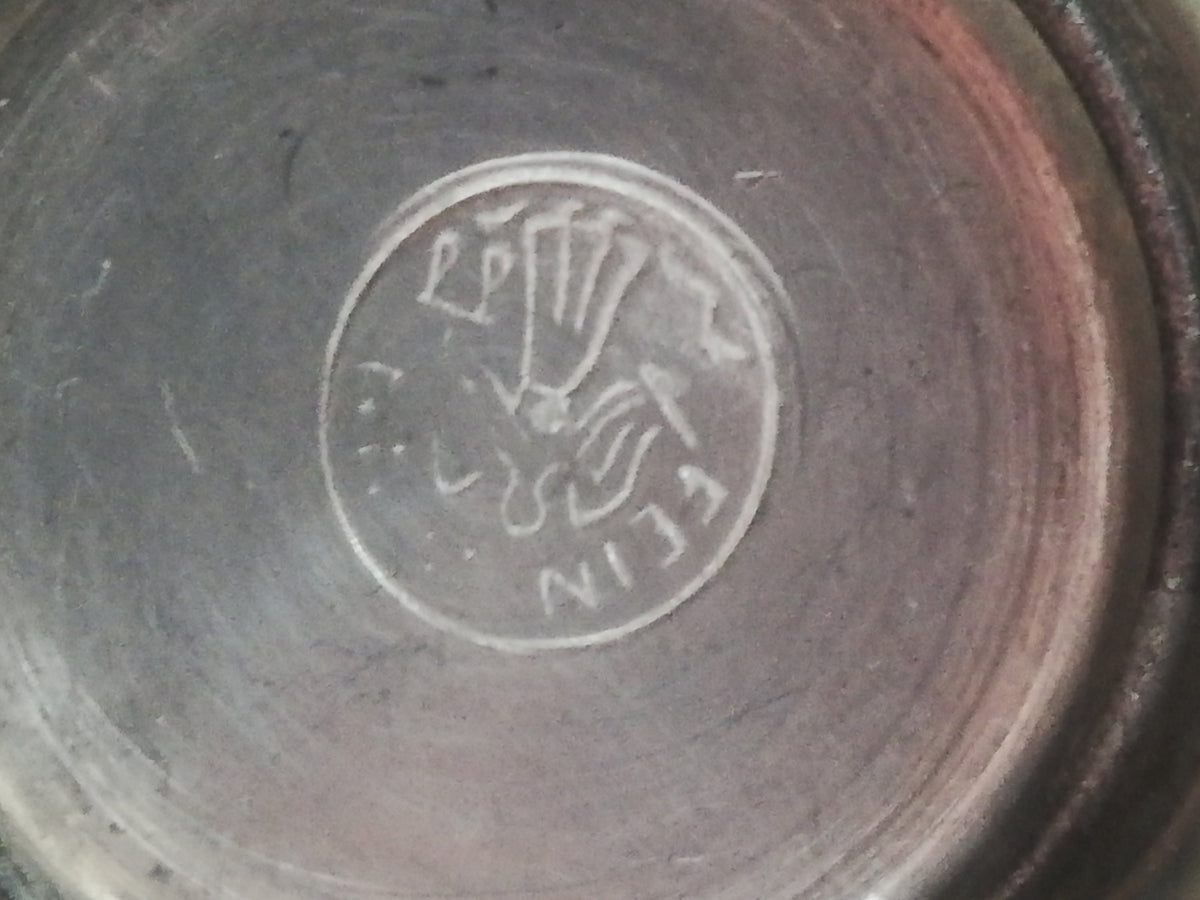 Zinnkrug als Blumenvase