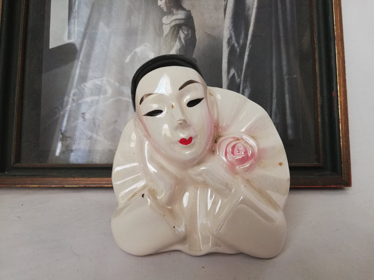 Porzellanfigur Pierrot-Kopf in Weiß – Gesamtansicht, Vintage 1970er