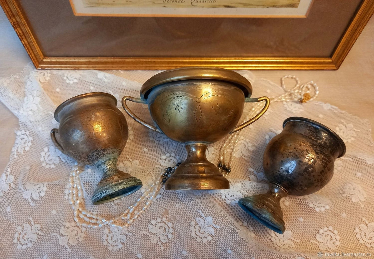 Old copper vessels for decorative purposes, vintage from Germany