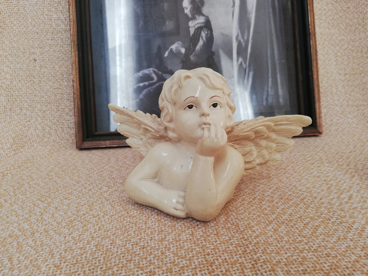 Ceramic angel white as a decorative object for your home. Vintage from Austria