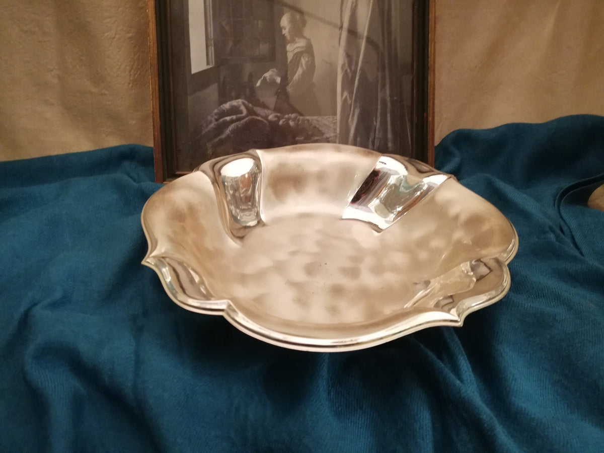 Silver-plated small fruit bowl from the German company WMF. Vintage from Germany