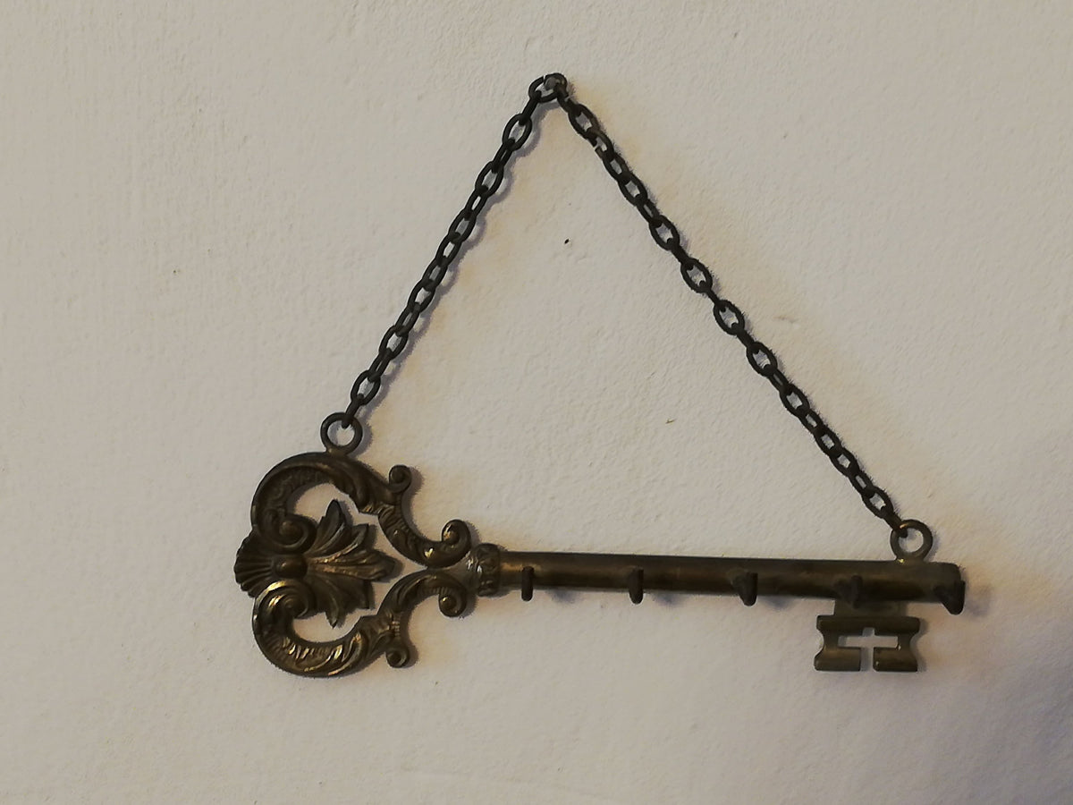 Vintage Schlüsselbrett aus Messing in Schlüsselform mit 5 Haken, 1970er
