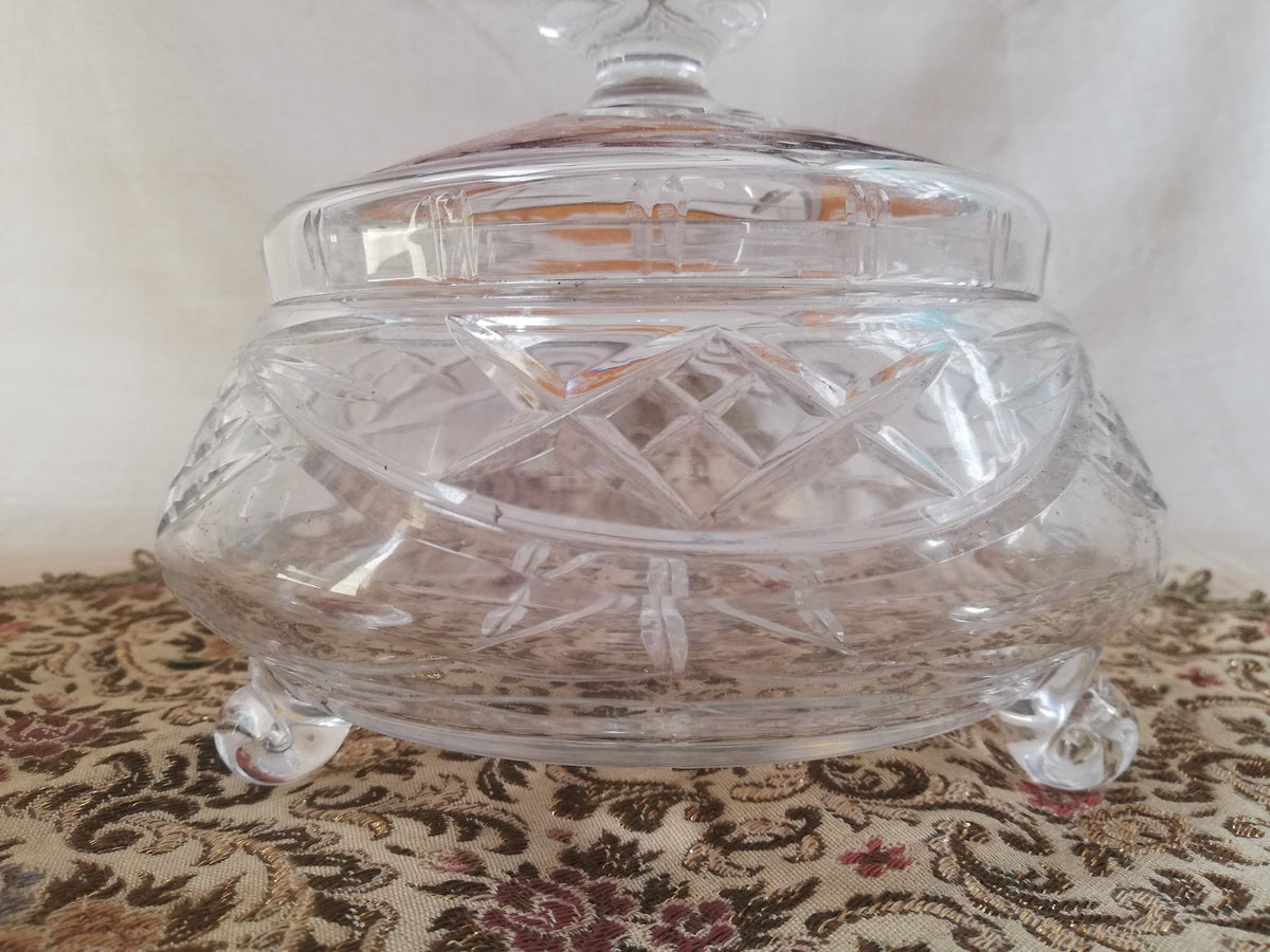 Glass jar with lid for confectionery or biscuits. Vintage from Austria