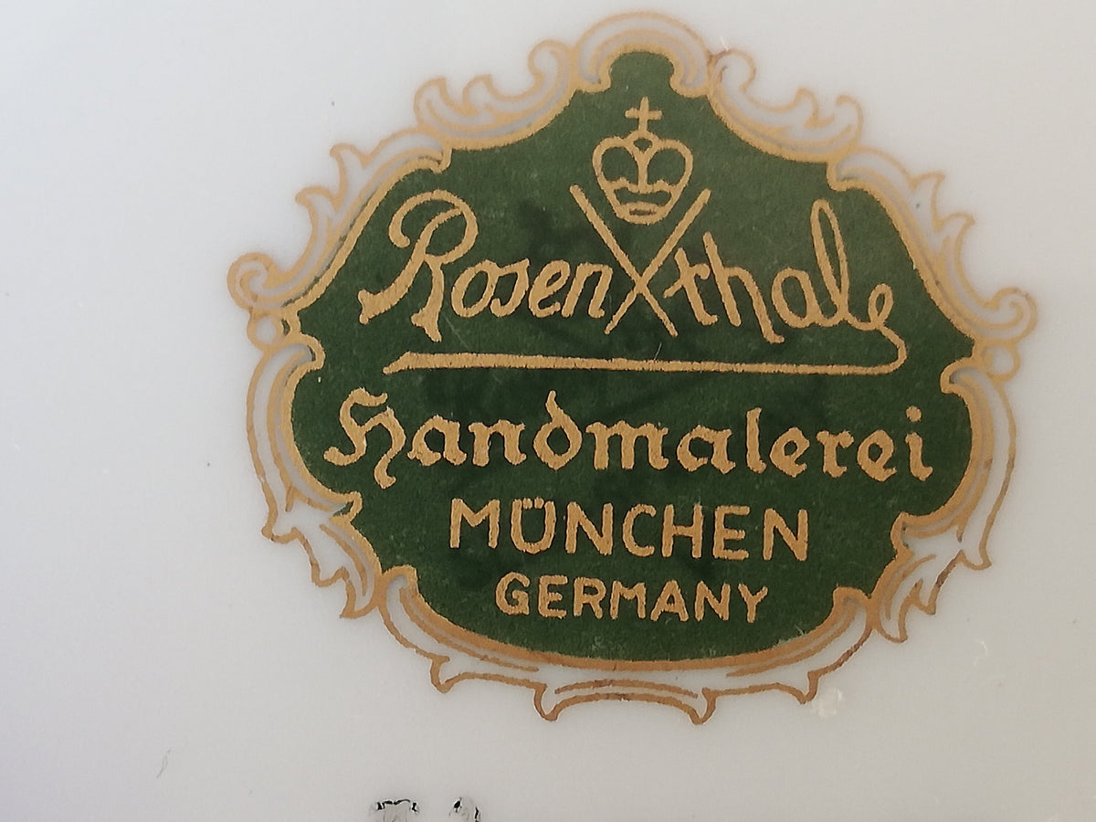 Teller von der Seite