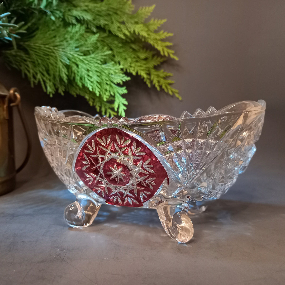 Hofbauer Kristallglas-Schale auf vier Füßen, Gesamtansicht