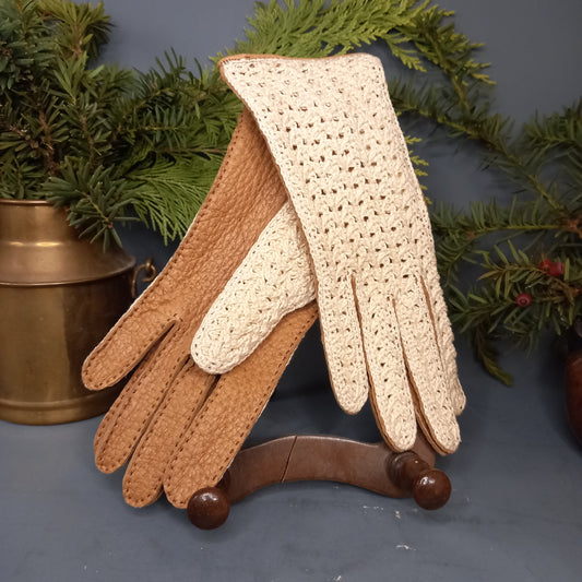 Vintage Lederhandschuhe braun-beige mit gehäkeltem Spitzenmuster, Gesamtansicht