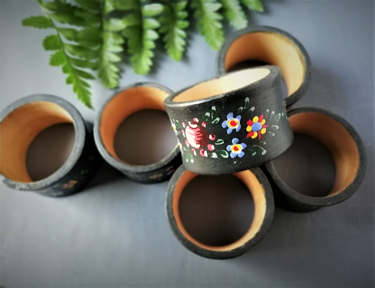 Set der sechs Ringe von oben fotografiert