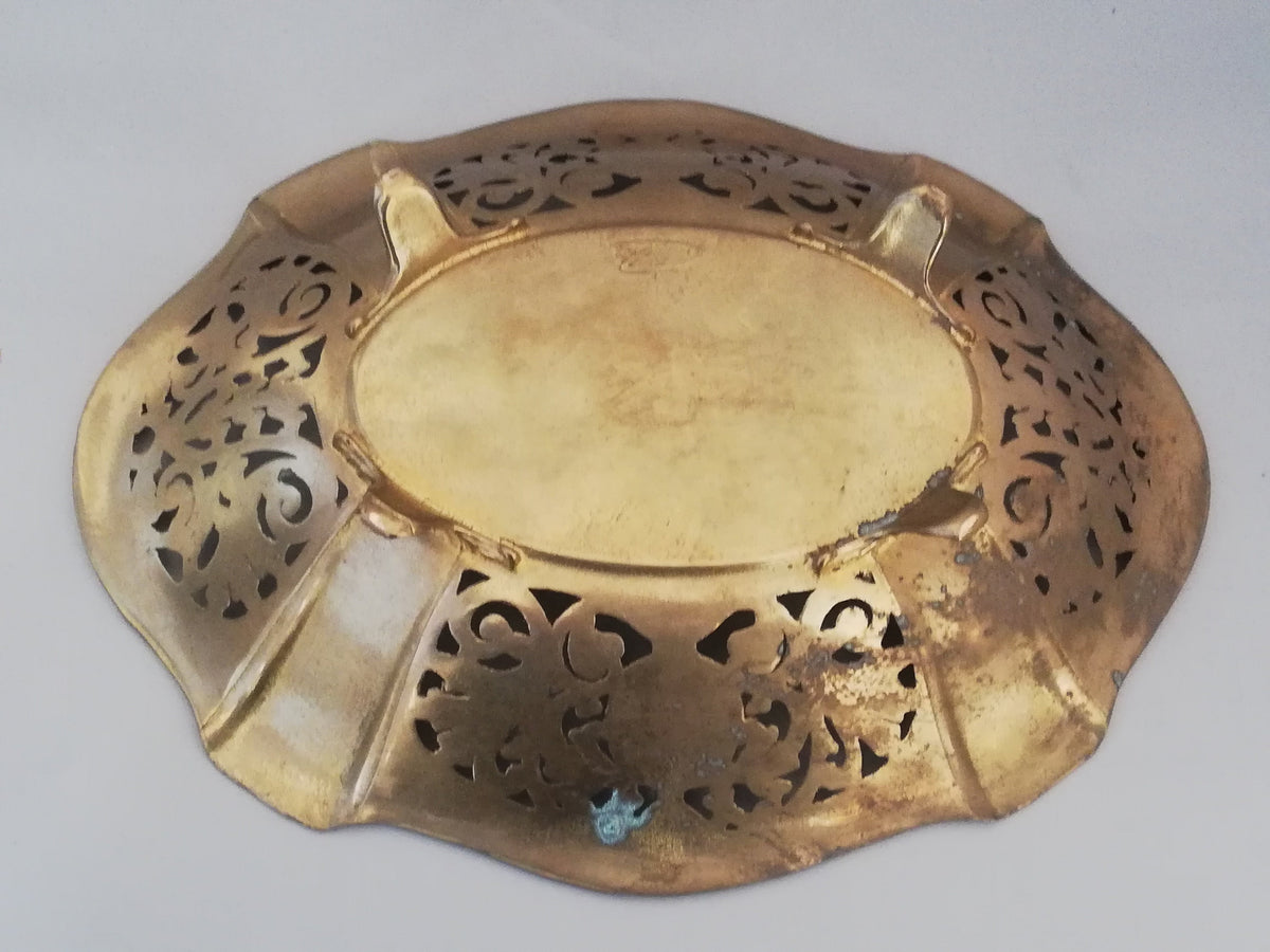 Seitenansicht der Schale, Höhe 5,5 cm