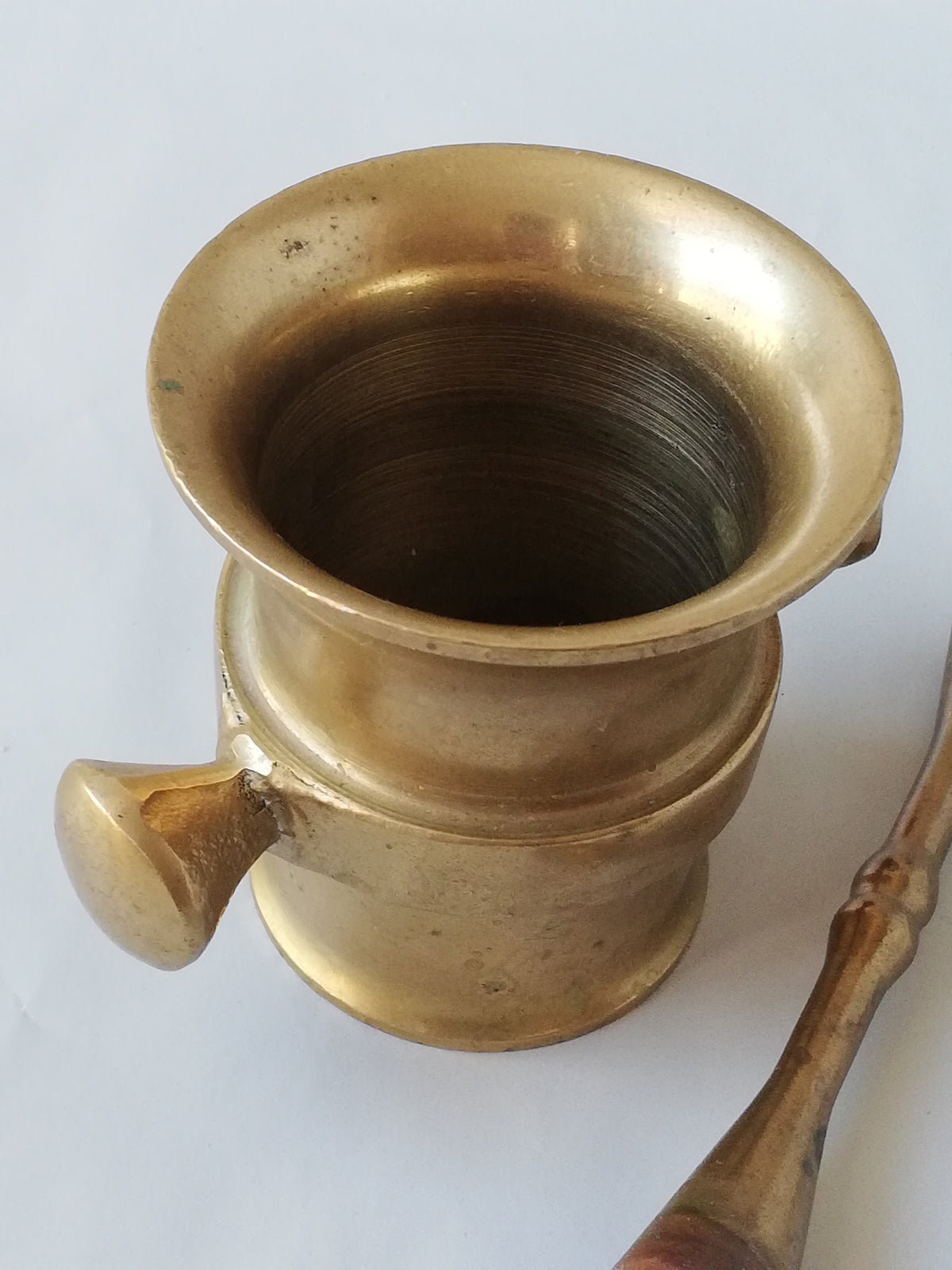 Mörser mit Maßband, Höhe 8 cm