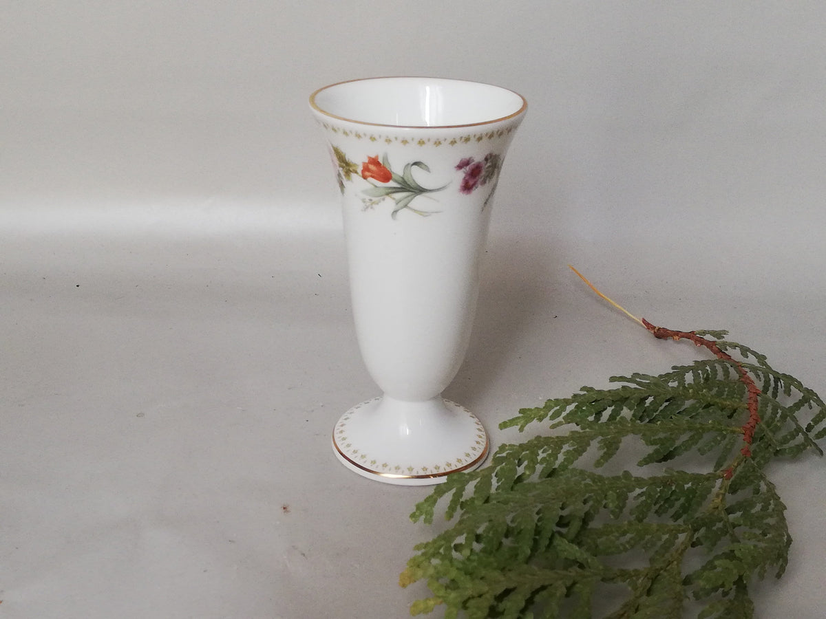 Elegant Wedgwood Bone China Porcelain Vase - Limited Edition, Floral Decor Underglaze Painting