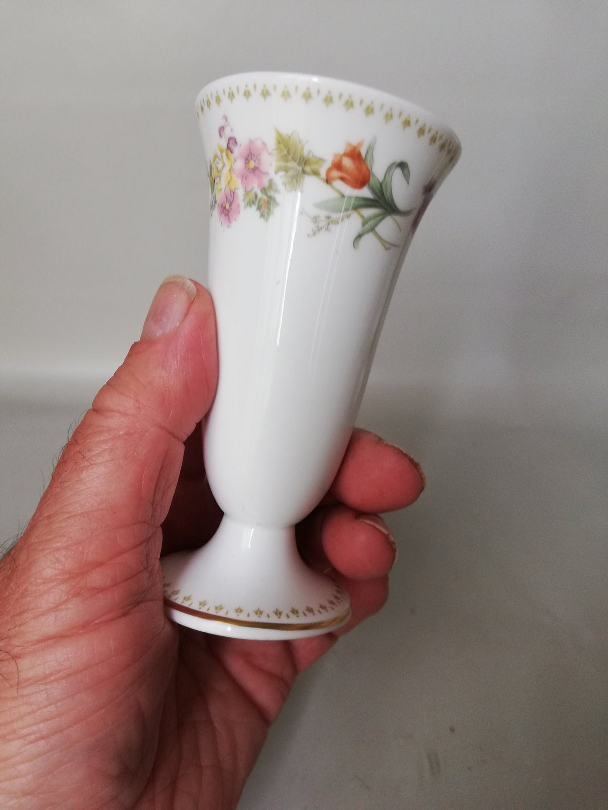 Elegant Wedgwood Bone China Porcelain Vase - Limited Edition, Floral Decor Underglaze Painting
