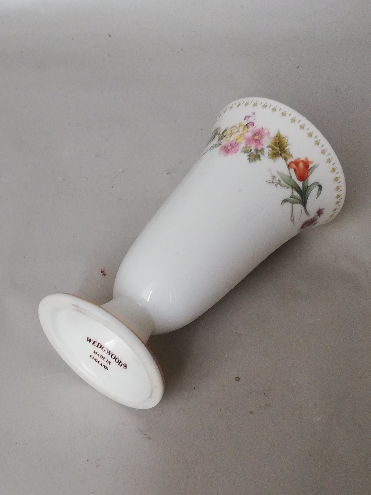 Elegant Wedgwood Bone China Porcelain Vase - Limited Edition, Floral Decor Underglaze Painting
