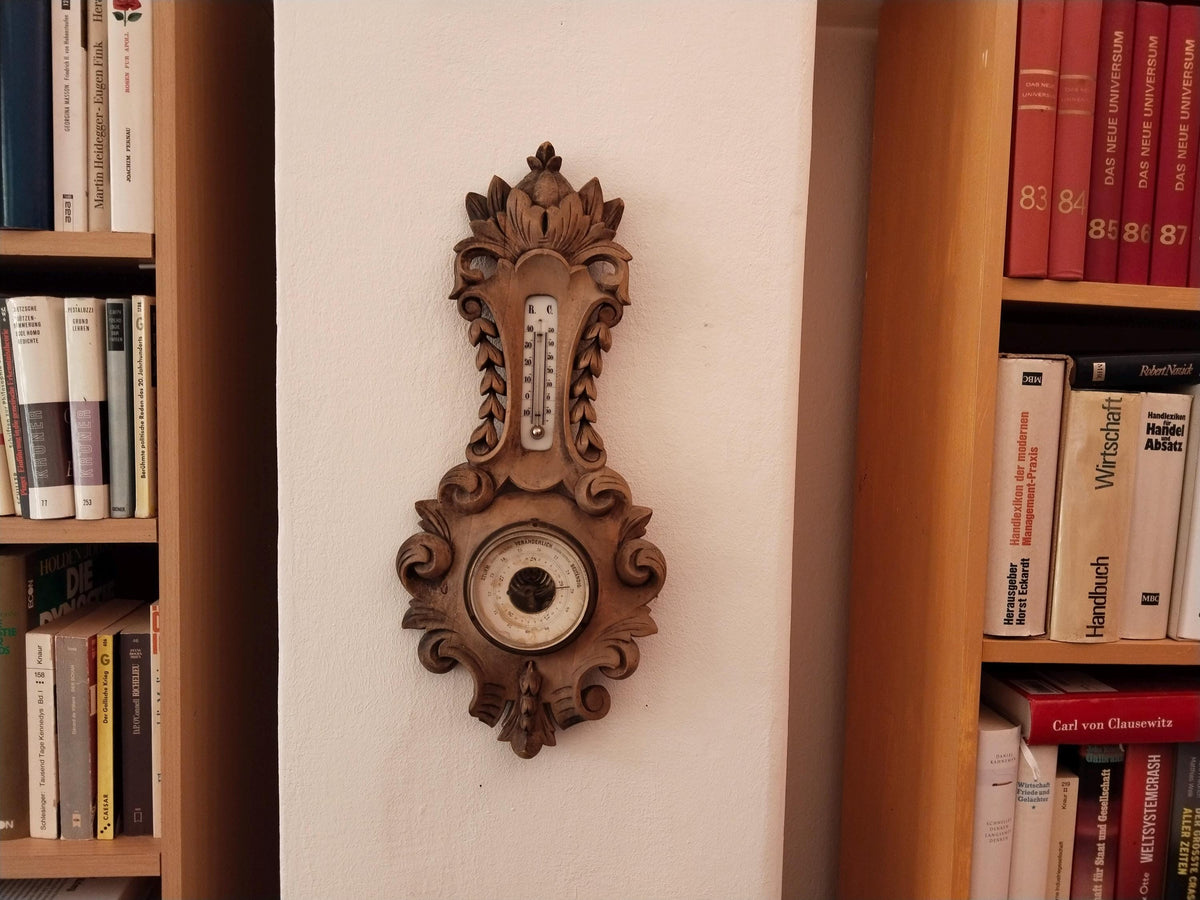 Zifferblatt des Barometers