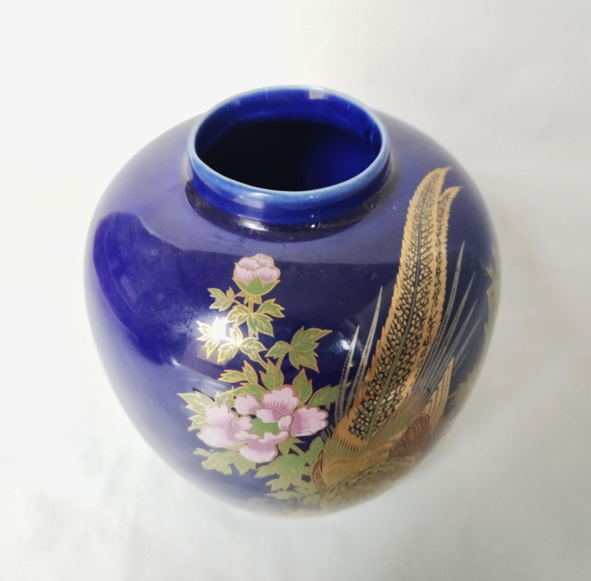 Vintage cobalt blue vase with gold painting – pheasant motif, ideal for flowers and as a storage vessel
