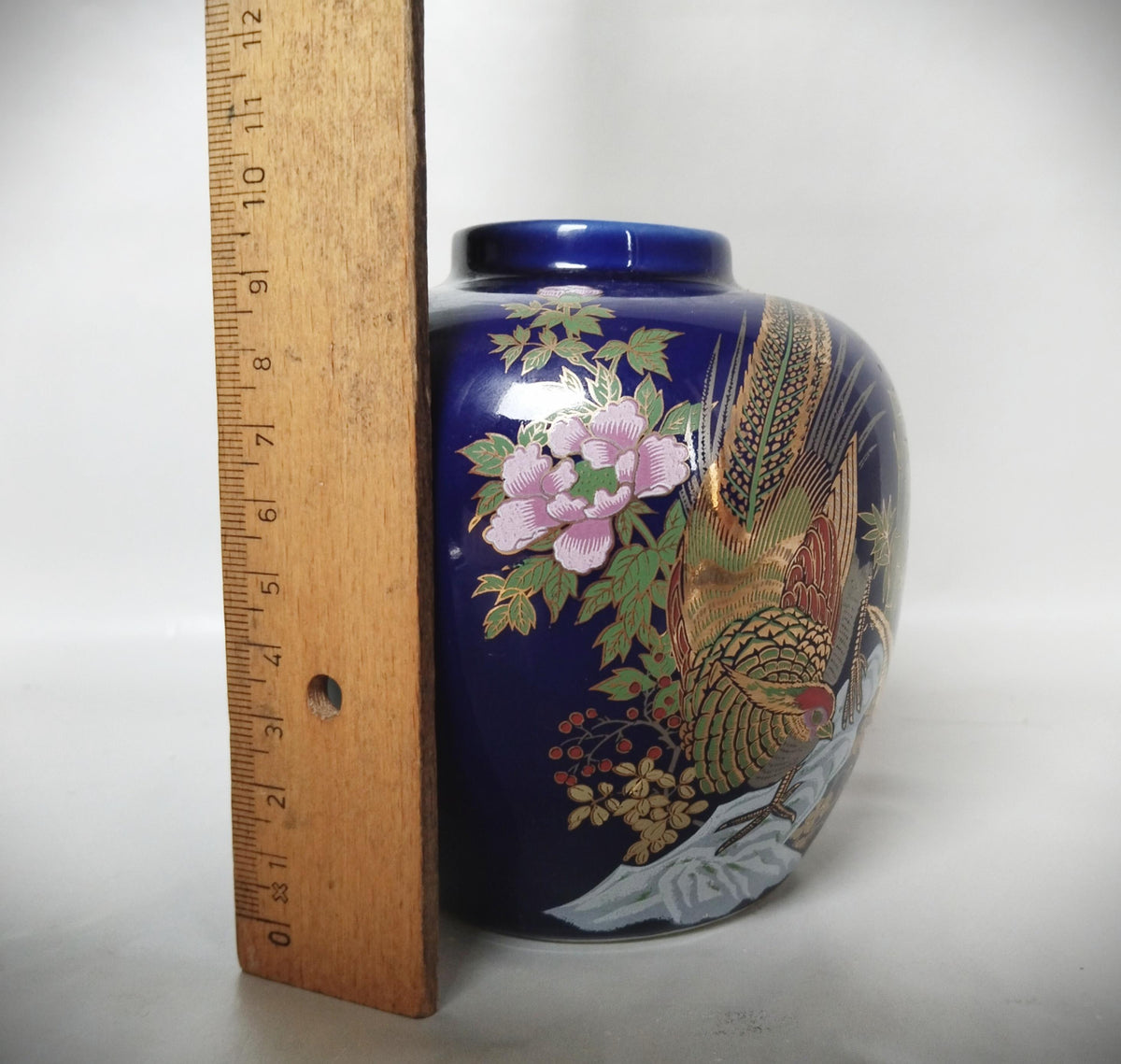 Vintage cobalt blue vase with gold painting – pheasant motif, ideal for flowers and as a storage vessel